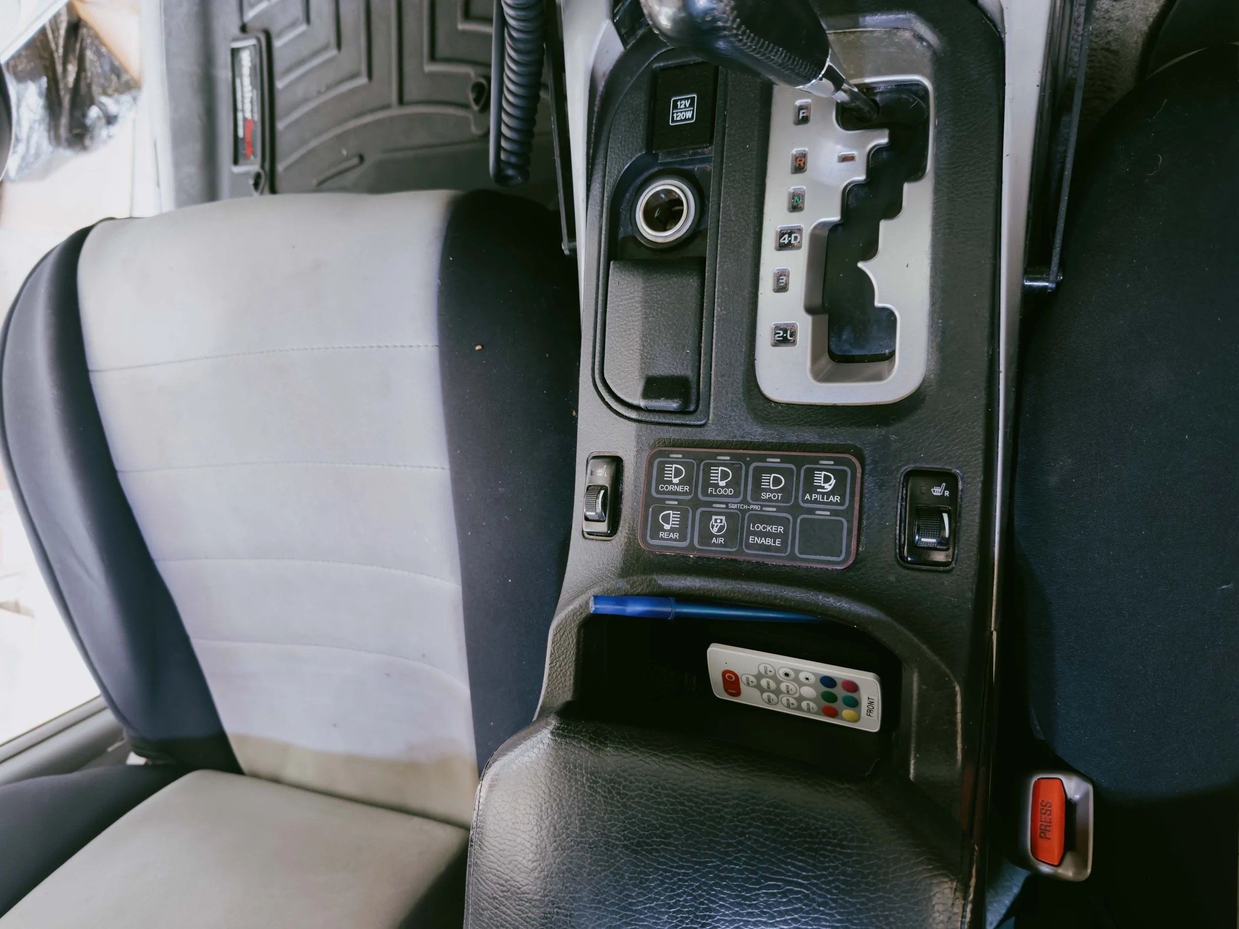 2006 Toyota 4Runner-18.jpg