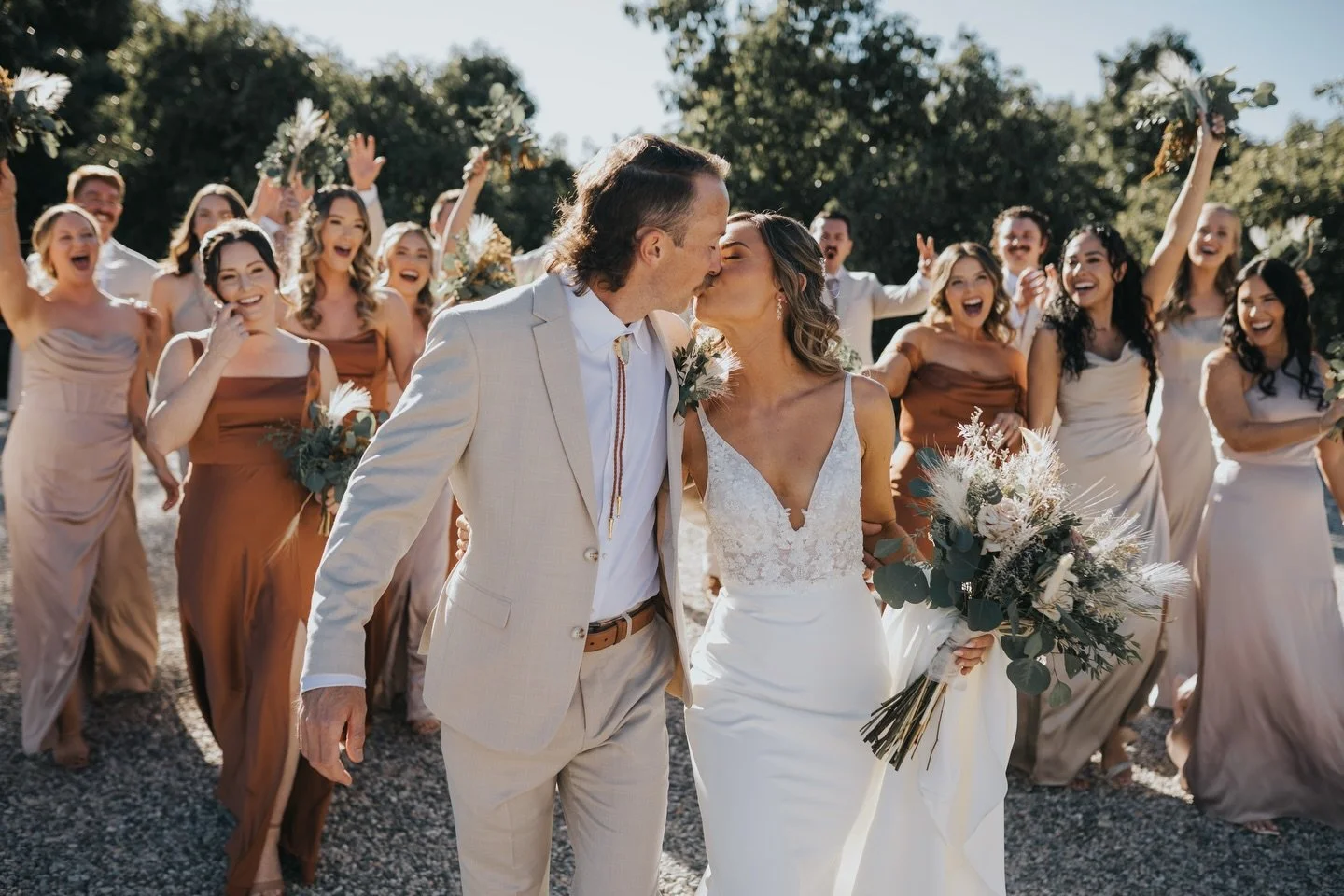 Gotta love a good hype crew. 🙌