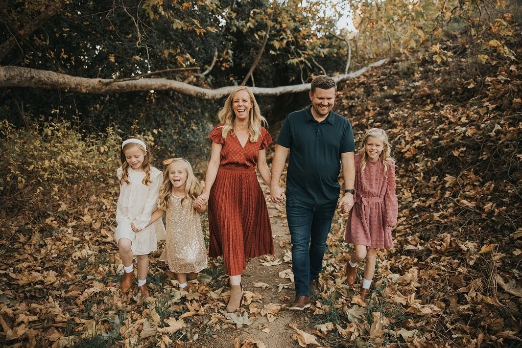 Golden hour and some amazing people makes for our favorite kind of session. 💯