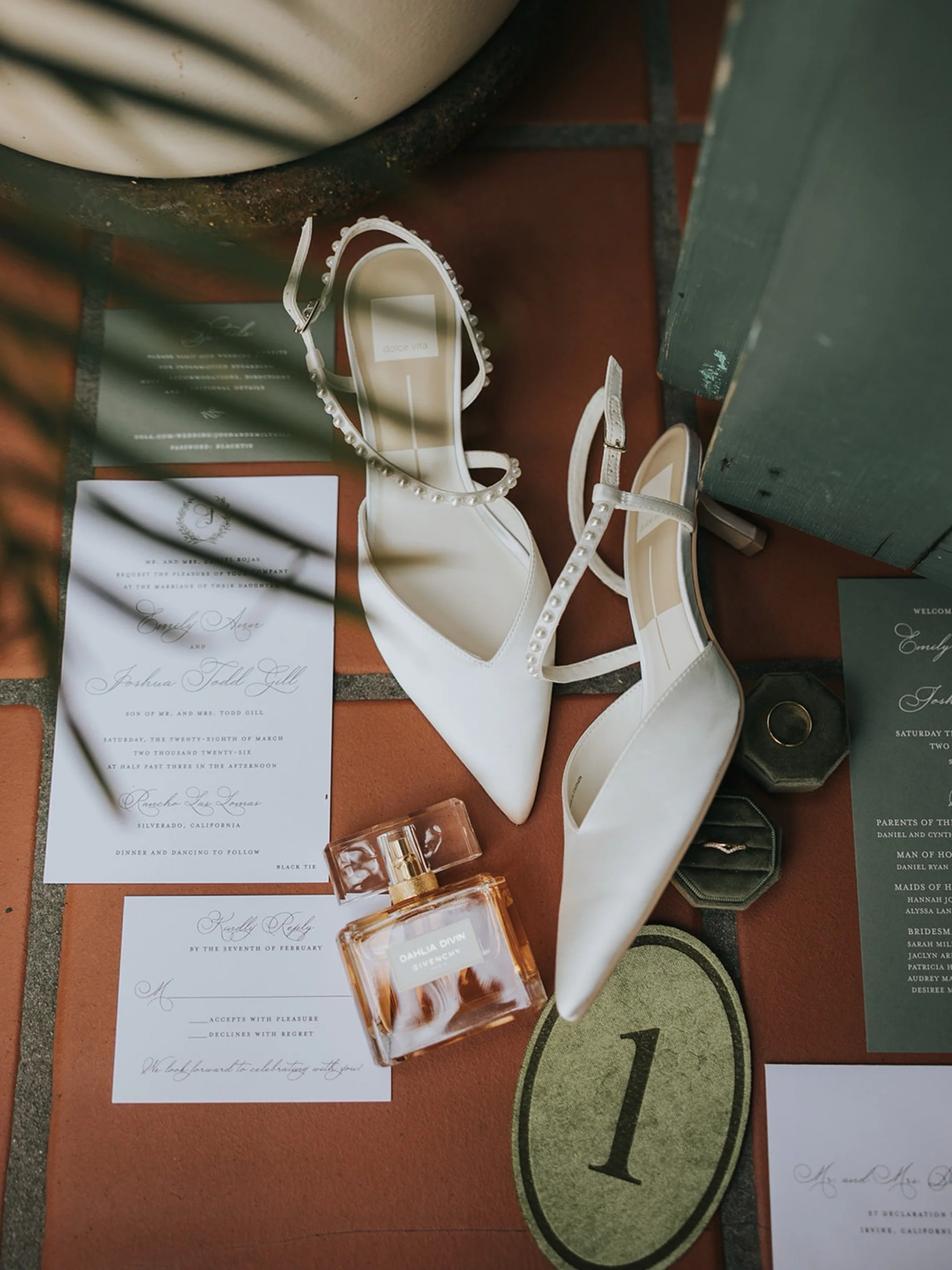 Can&rsquo;t forget the details. A small, but important part of a wedding day. Always love a good flat lay. ❤️