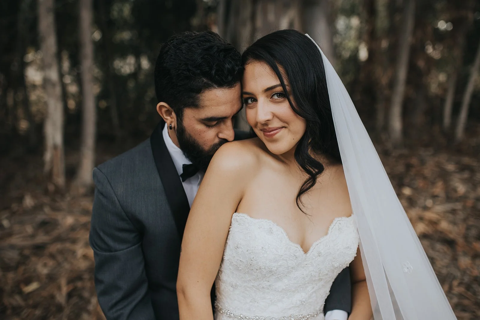 san-diego-wedding-twin-oaks-bride-groom-smiling.jpg