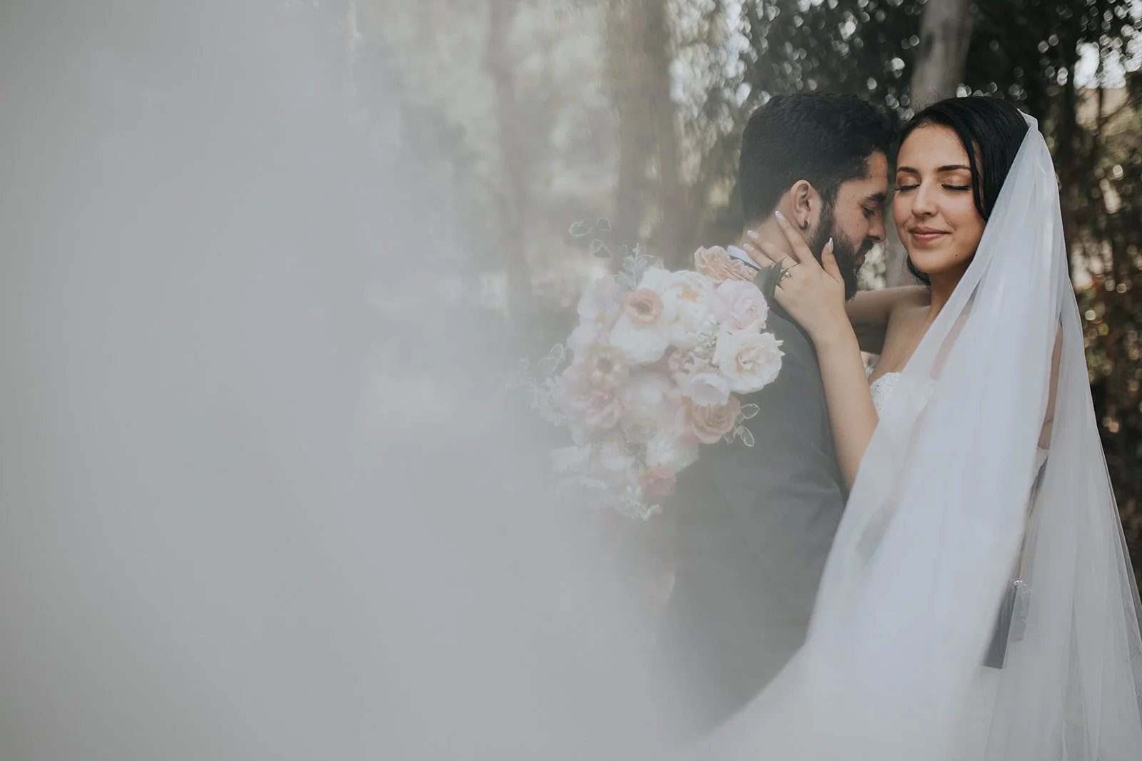 san-diego-wedding-twin-oaks-romantics.jpg