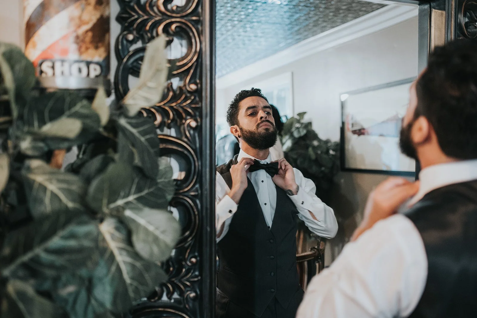 san-diego-wedding-twin-oaks-groom-saloon.jpg