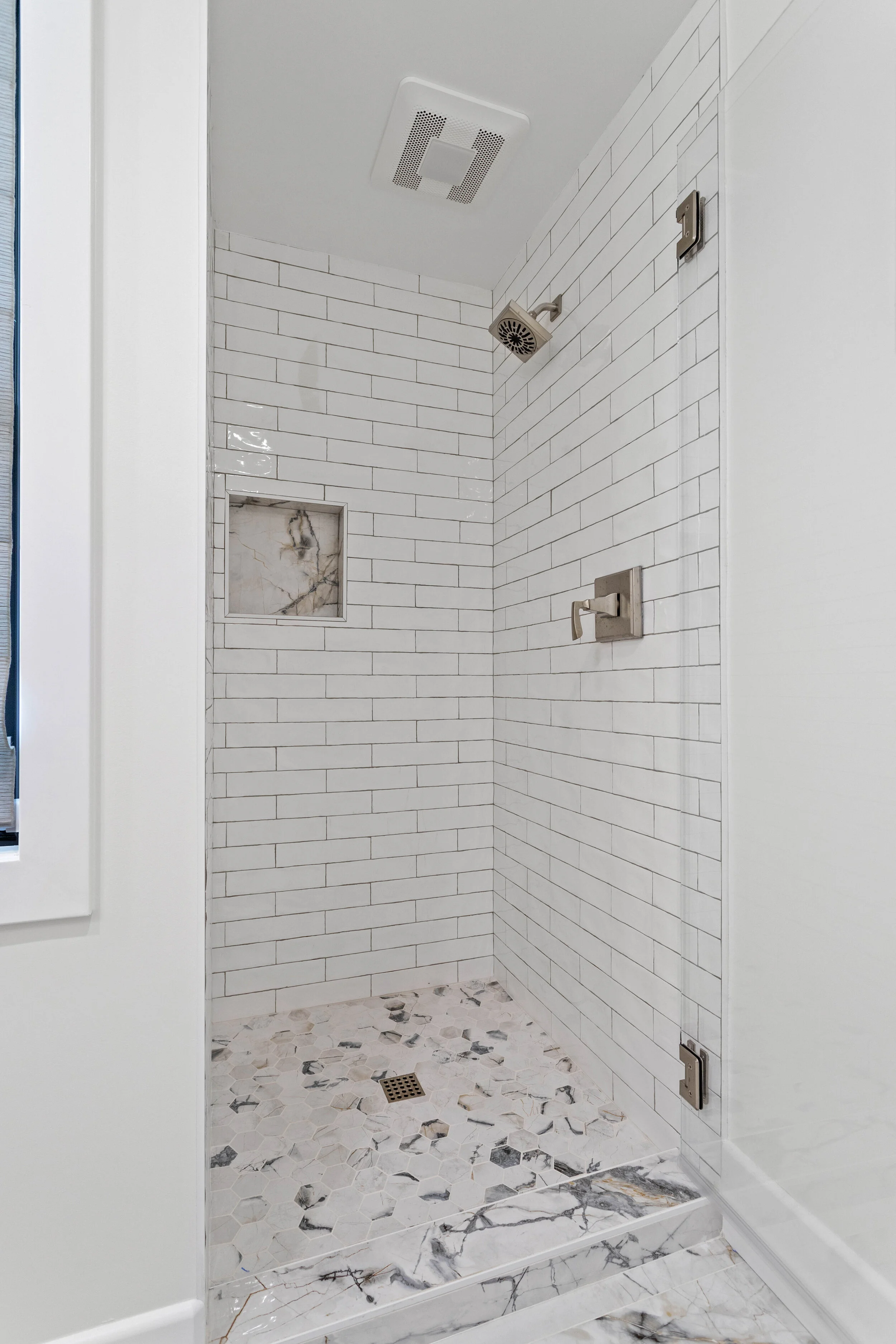 RVGuest bath3.jpg