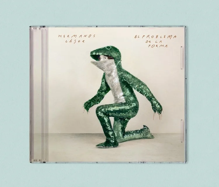 Novo álbum já disponível no Brasil