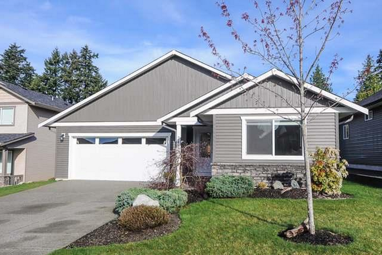 2450 Avro Arrow Drive, Comox, BC