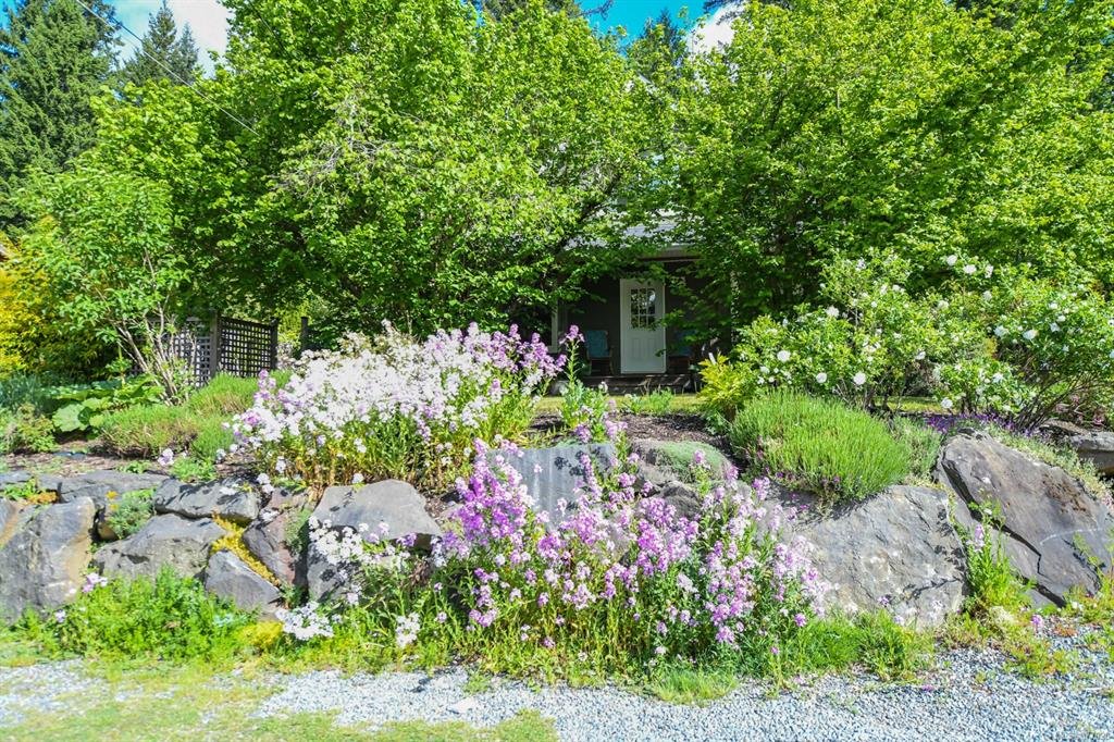 Just Sold | 2518 Dunsmuir, Cumberland