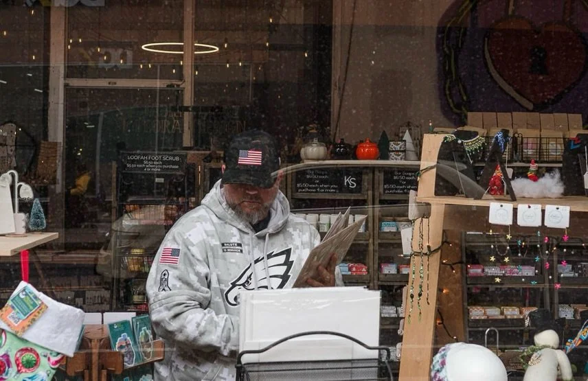 Happy Holidays! We&rsquo;re back to regular hours of operation Friday Dec 26th 
So you can get the handmade gifts you wanted with the gift cards you got as stocking stuffers!! 

Fri 12/26 11am - 7pm 
Sat 12/27 11am - 7pm 
Sun 12/28 12-5pm

Monday 12/