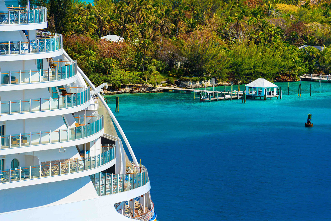 back of cruise ship deck in islands_sm.jpg