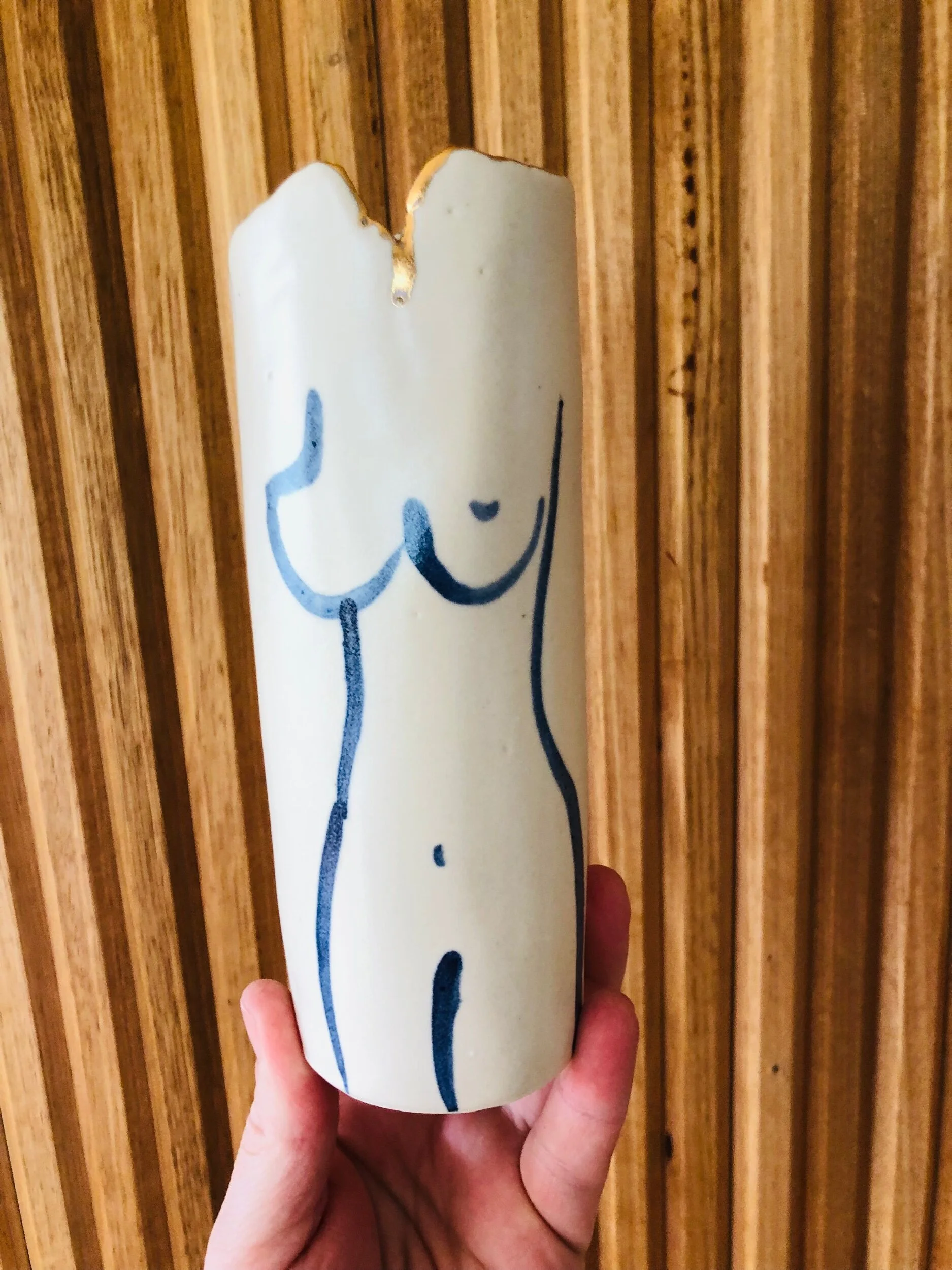 53EC4980-3A6E-4FB5-B3B3-FCF17C7CD6D8