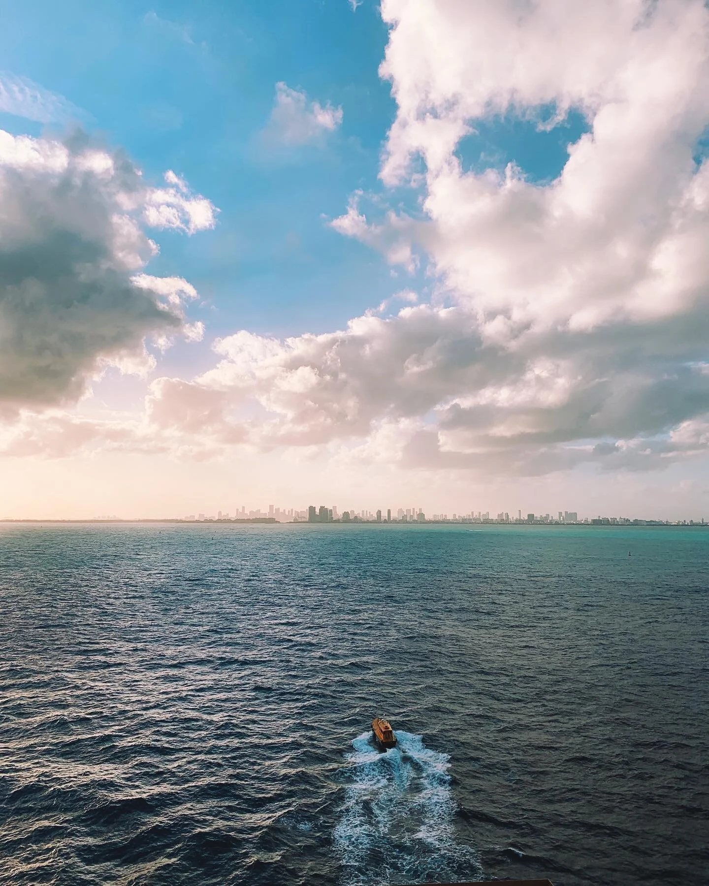 Summer is a state of mind. 🌴😎 #miami #florida #cruise #vacation #clouds #sun #sky #water #boat #2020 #free #ooo #blue #treatyoself #livingmybestlife