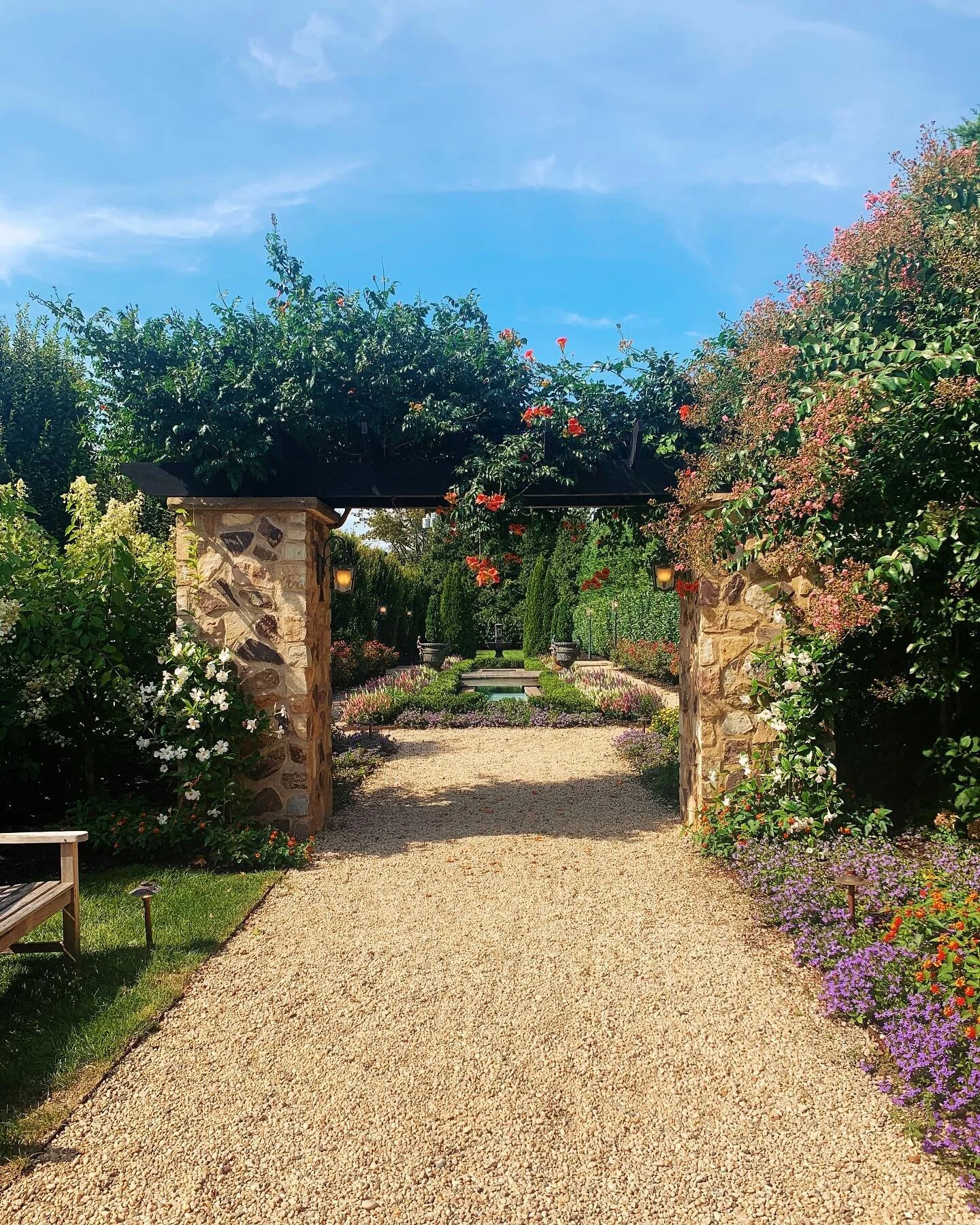 Today I am filled with such joy! We booked our wedding venue for July 3rd, 2022. Here&rsquo;s a sneak peek of the place. We are so happy and I can&rsquo;t wait to start our beginning here. 🍾💕 

#larkfeild #larkfieldmanor #northport #wedding #weddin