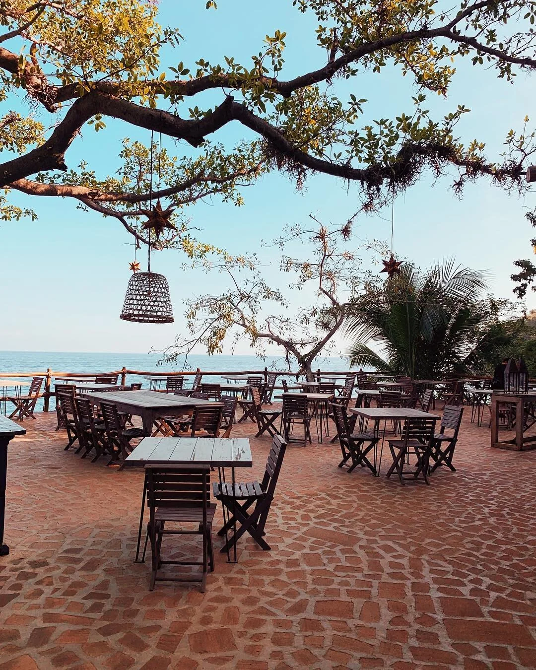 Tranquility ✨🌸 .
.
#tranquility #peaceful #serene #mexico #tablesettings #resturant #jungle #island #blue #sky #relaxing #vacation #2019