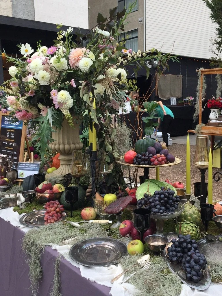 Dionytian table-scape 