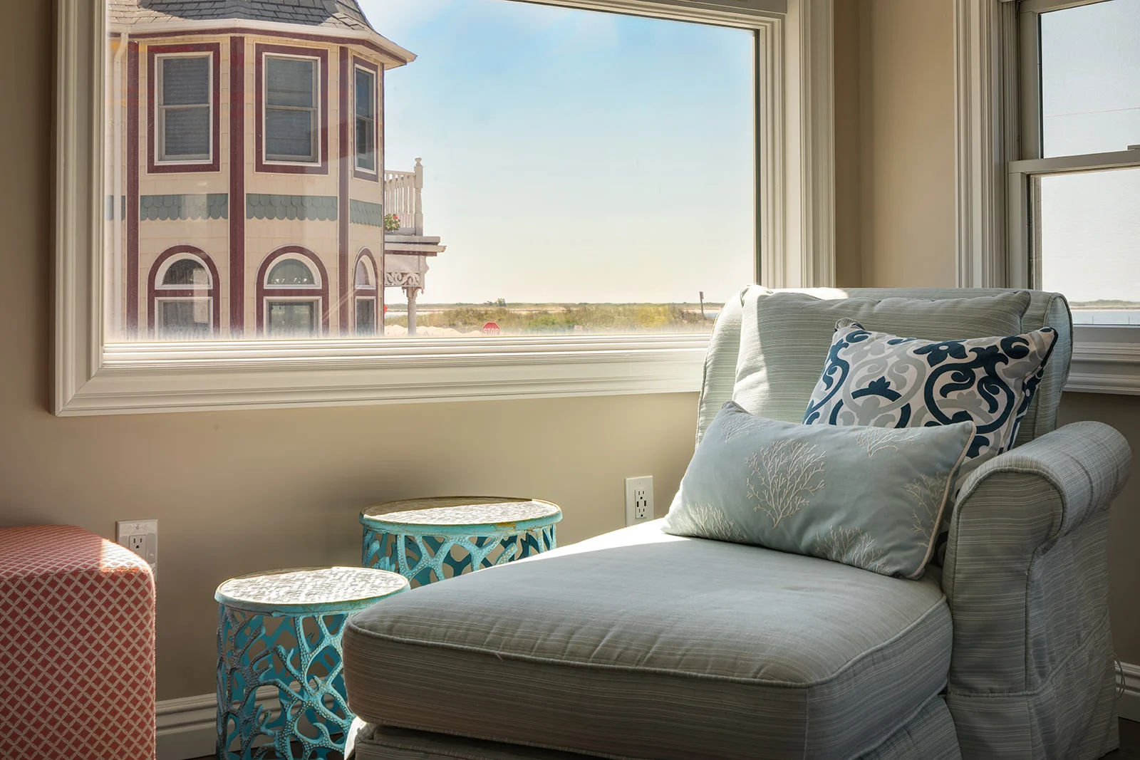 100OceanBlvd_001.jpg