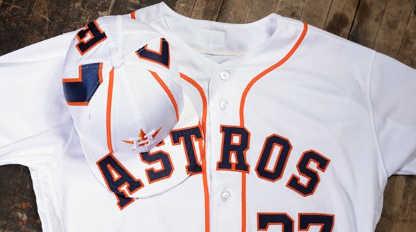 who makes authentic mlb jerseys