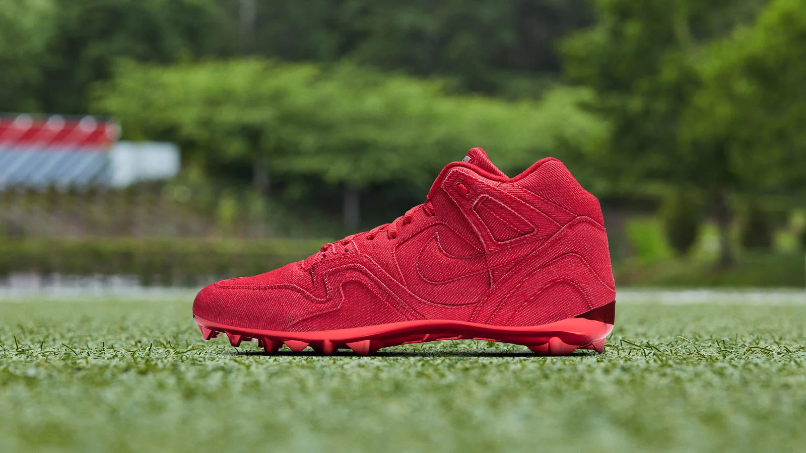 FeaturedFootwear_OBJ_PreGame_2018-151_re_hd_1600.jpg