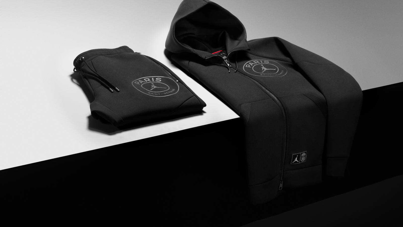 Jordan_Brand__Paris_Saint-Germain_as_its_First-Ever_Football_Club_Soccer_54_hd_1600.jpg