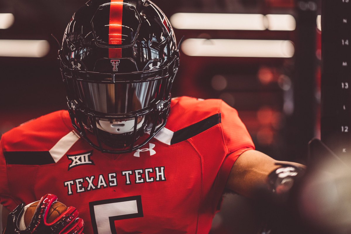Texas Tech Reveals Red Throwback Uniform — UNISWAG