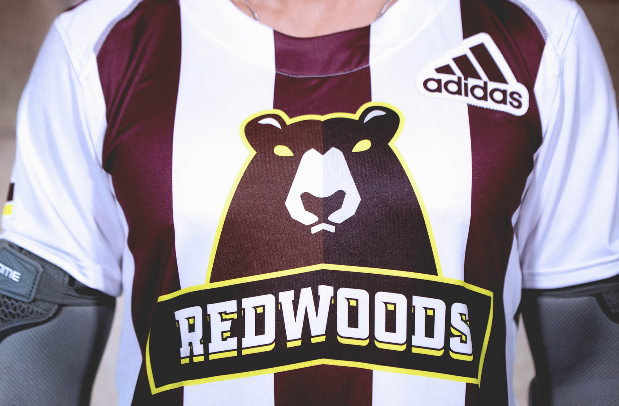 adidasLacrosse_PLL_REDWOODS_Crest_Away_01.jpg