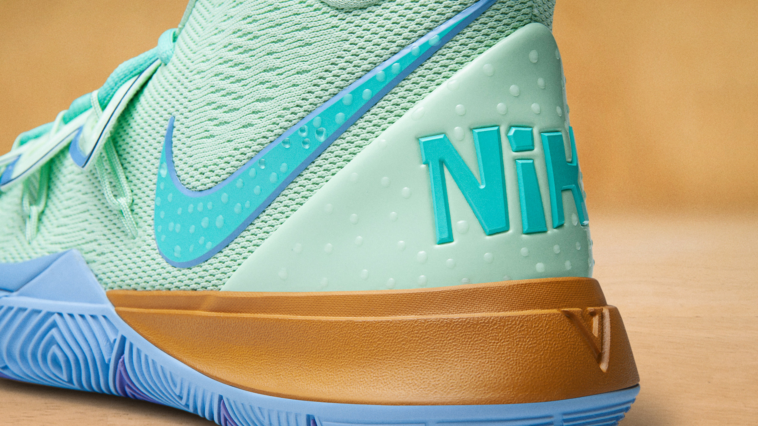 NikeNews_NikeBasketball_Kyrie_Spongebob_DSC_8109_1_89212.jpg