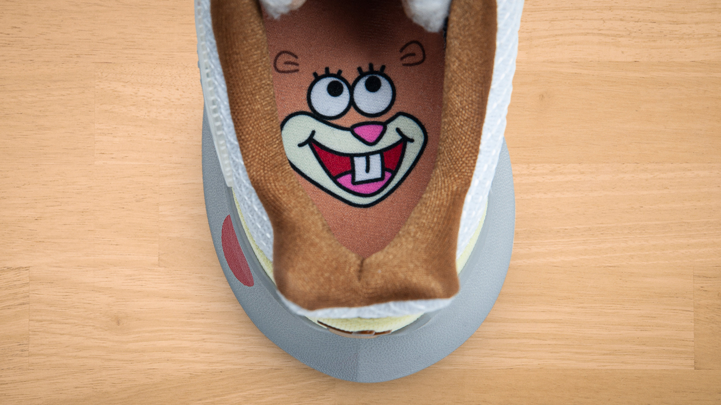 NikeNews_NikeBasketball_Kyrie_Spongebob_DSC_8119_1_89214.jpg