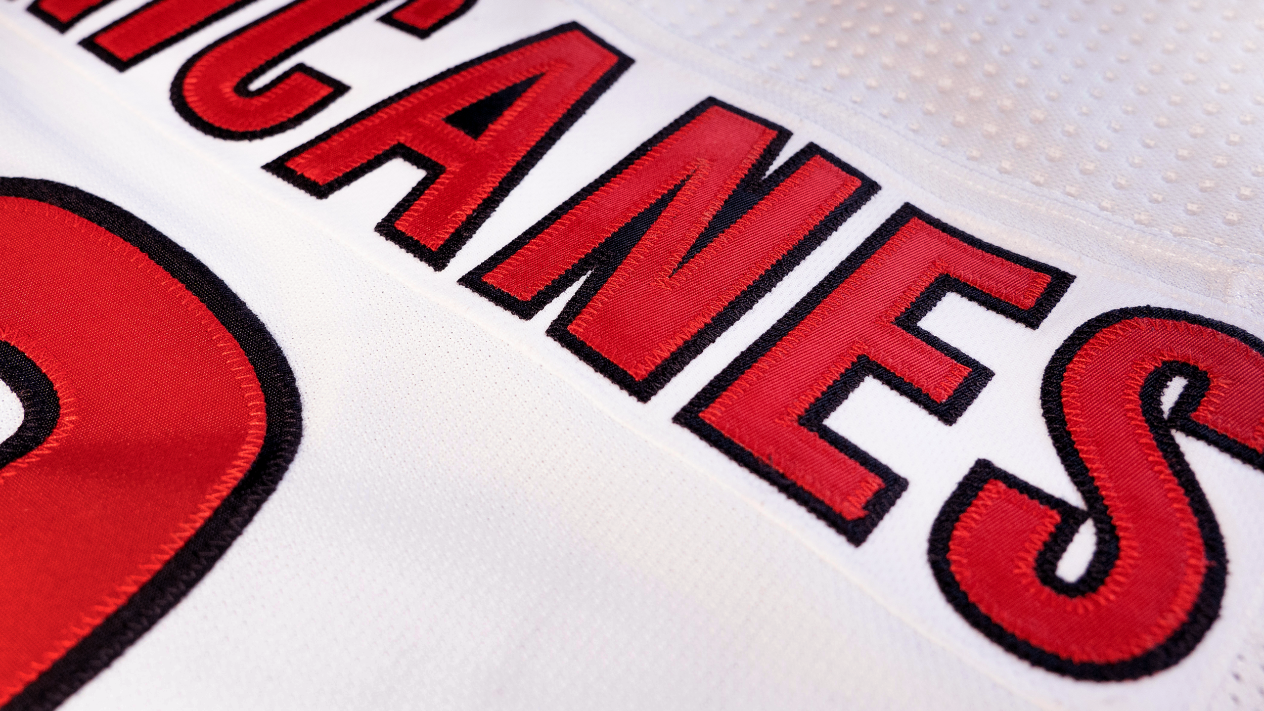 Carolina Hurricanes Unveil New Road White Uniform for 2019-20 –  SportsLogos.Net News