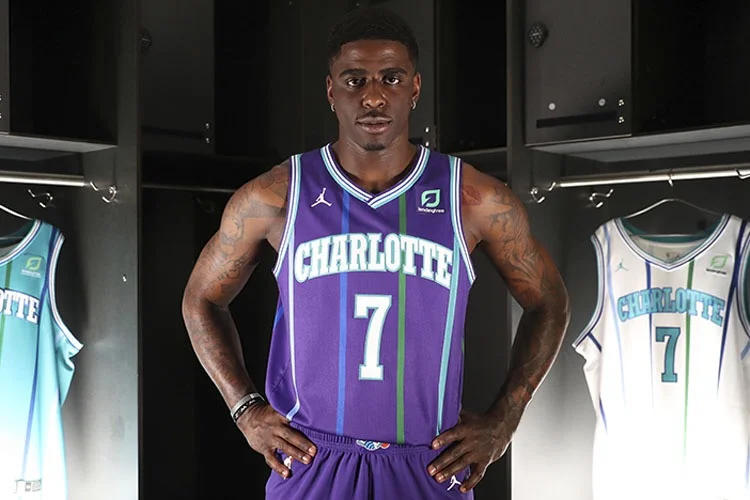 Charlotte Hornets Purple Classic Uniform