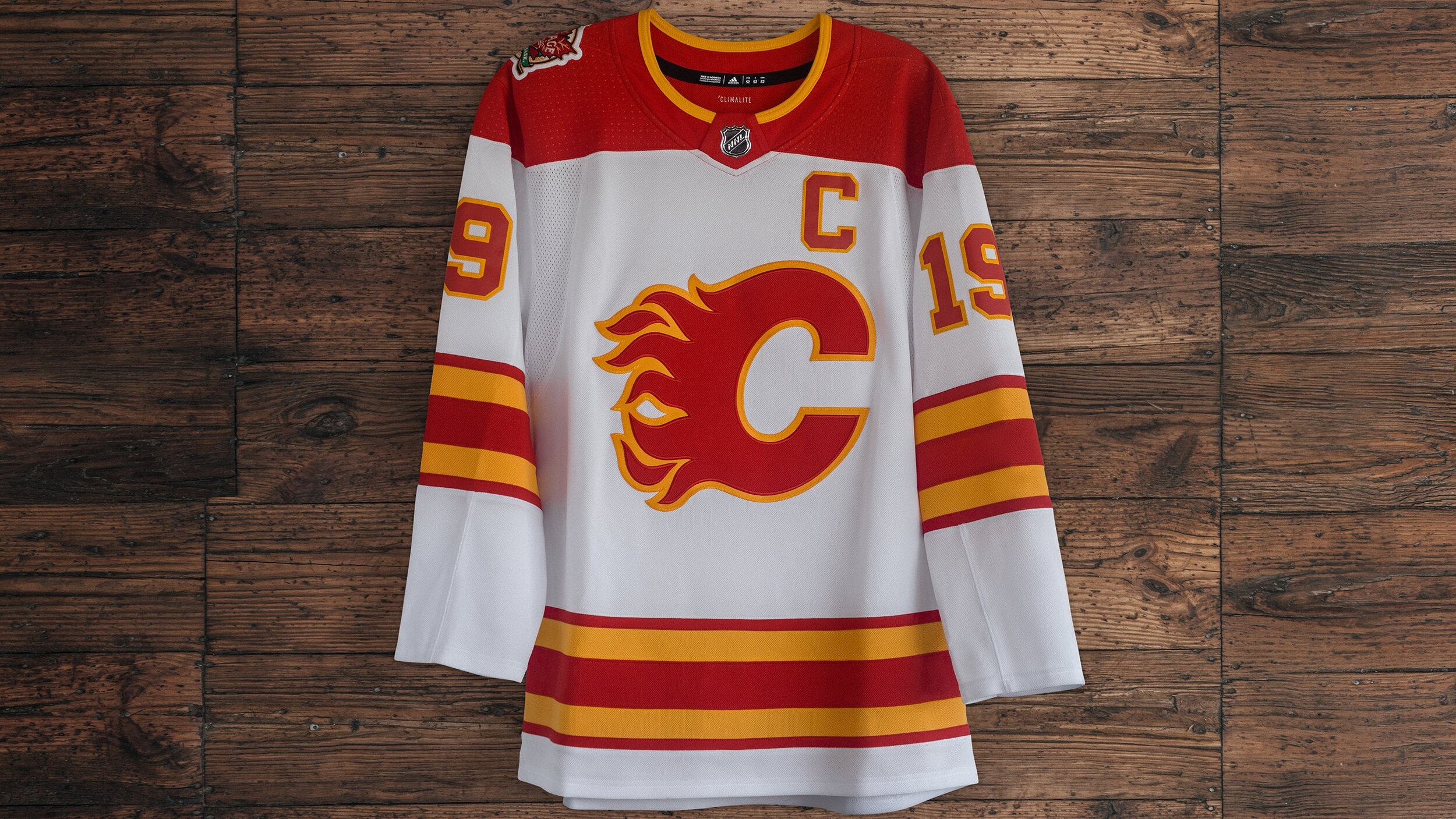 NHL Calgary Flames 1999-2000 uniform and jersey original art – Heritage  Sports Art