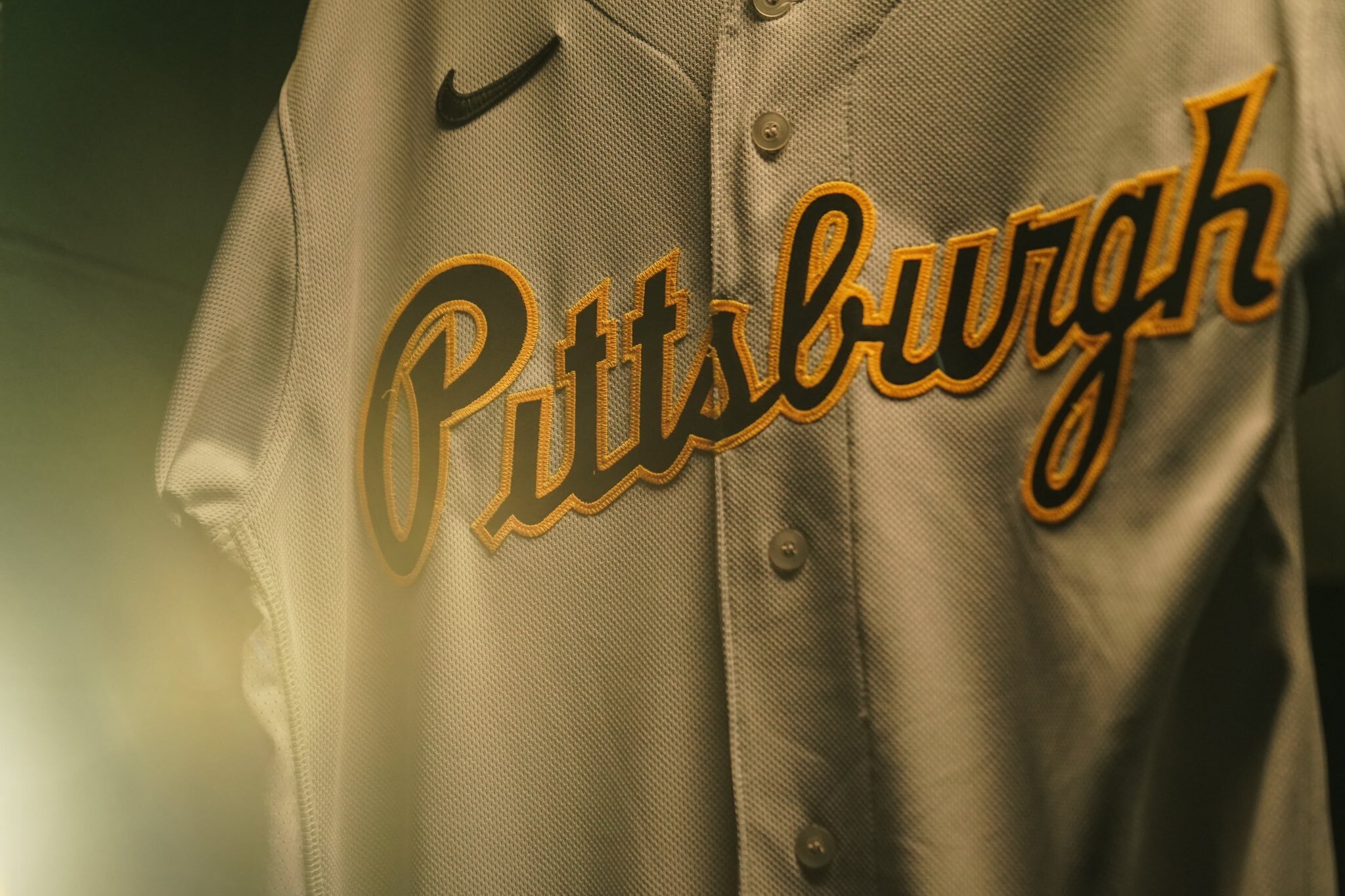 pittsburgh pirates gold jerseys