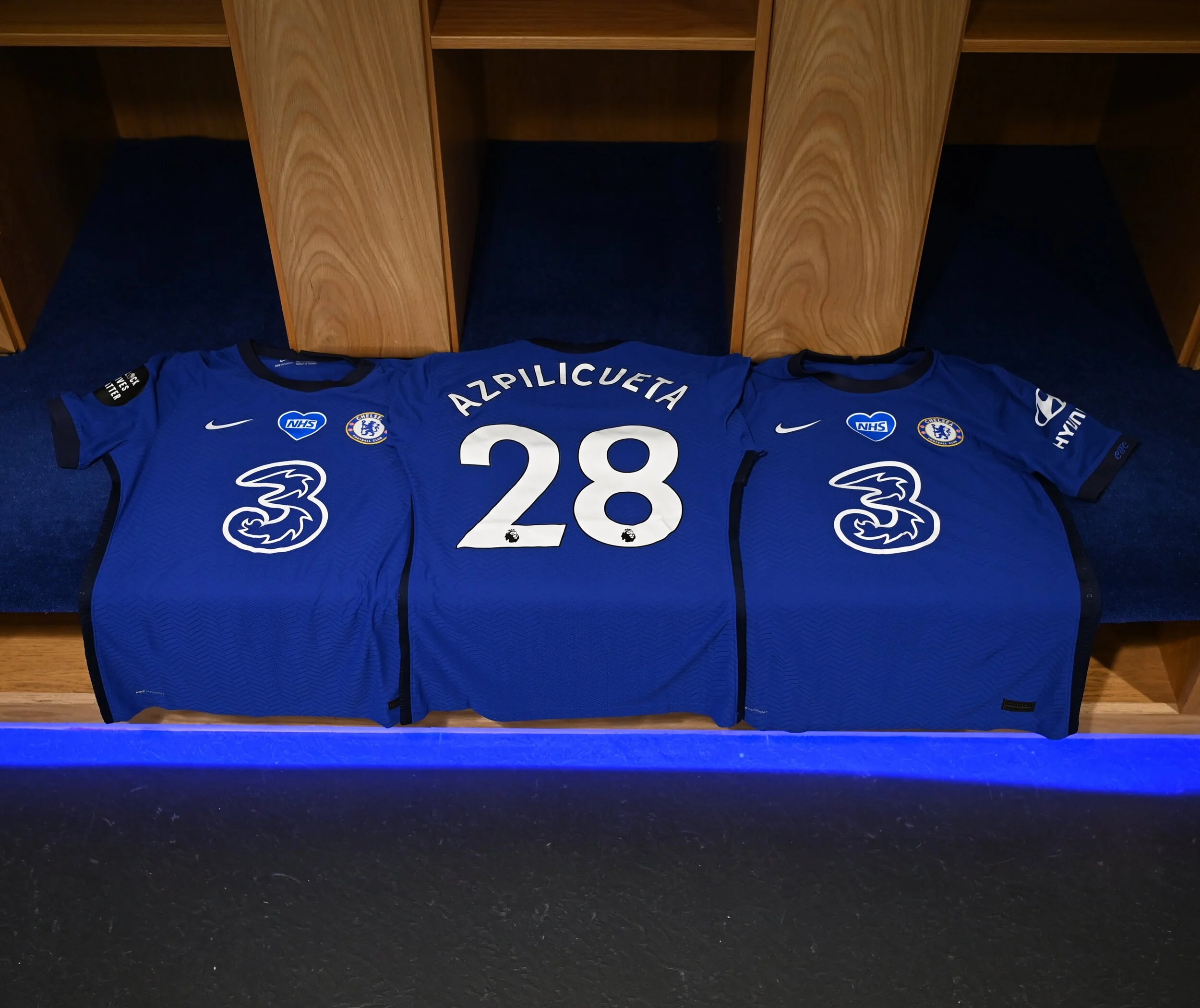 chelsea keeper kit 22 23