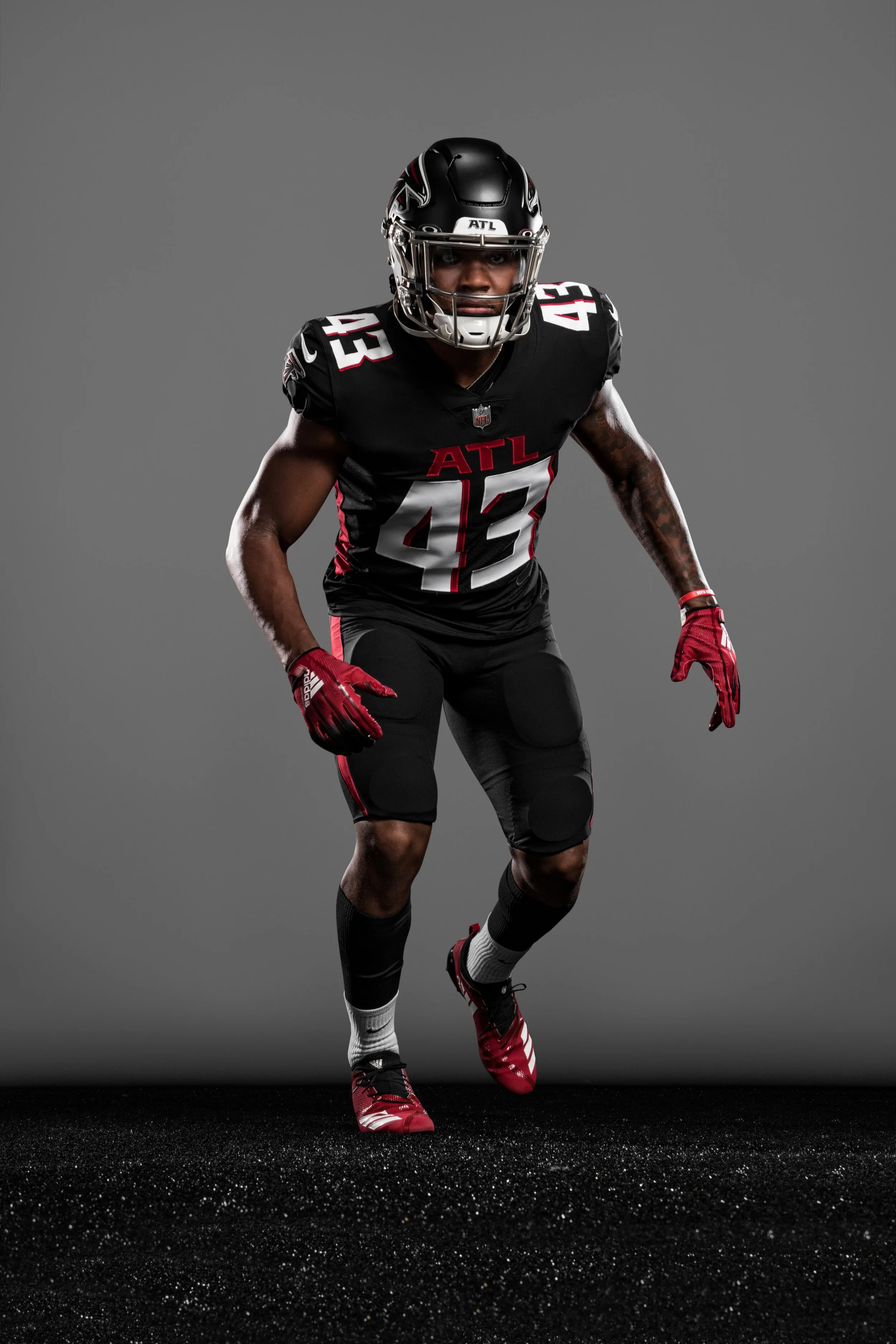 NFL Rookies New Threads — UNISWAG