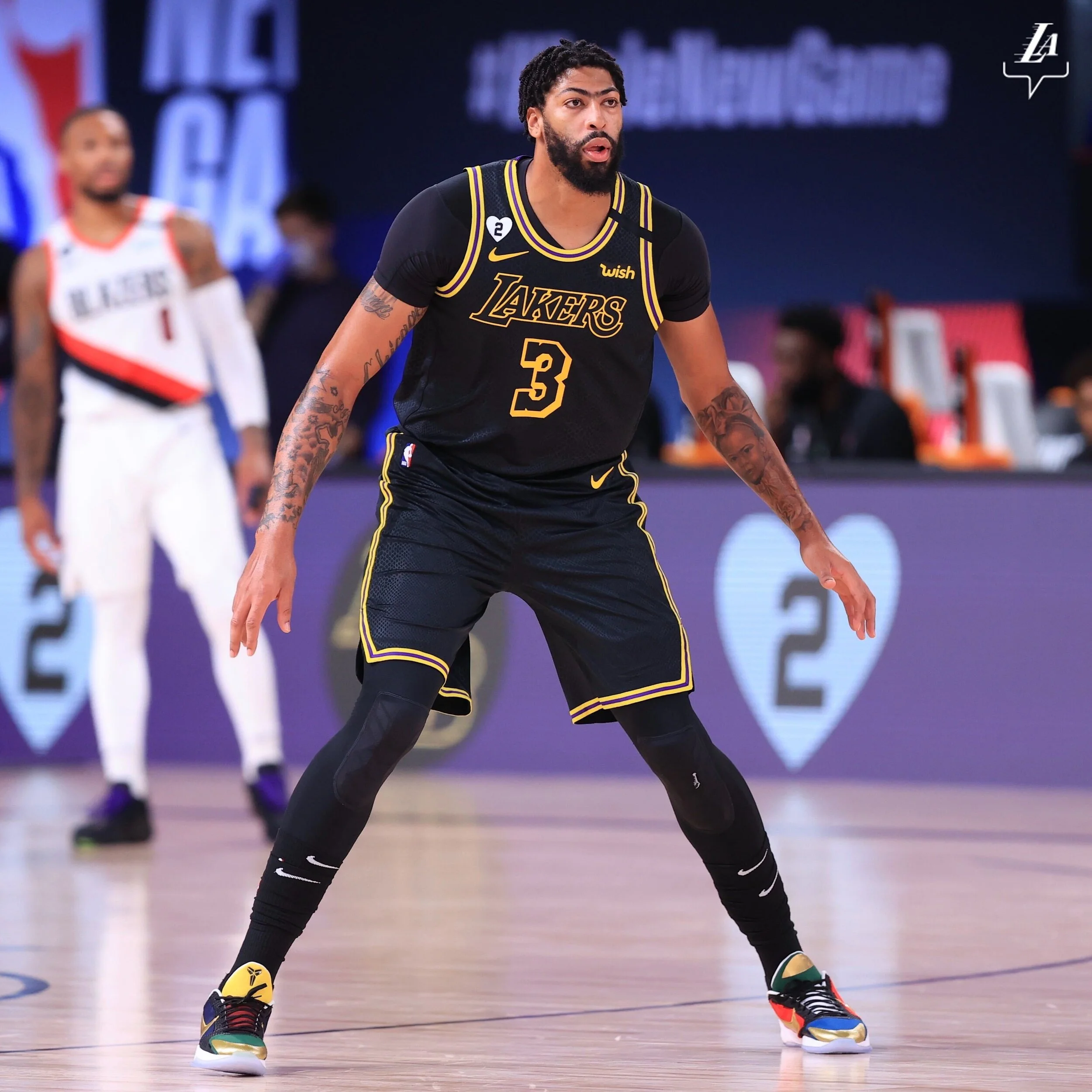 Lakers 'Black Mamba' Uniforms