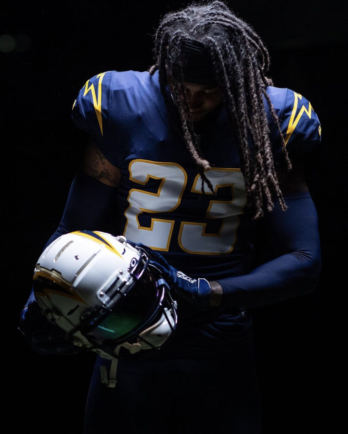 Los Angeles Chargers To Debut Navy Blue Color Rush Uniform