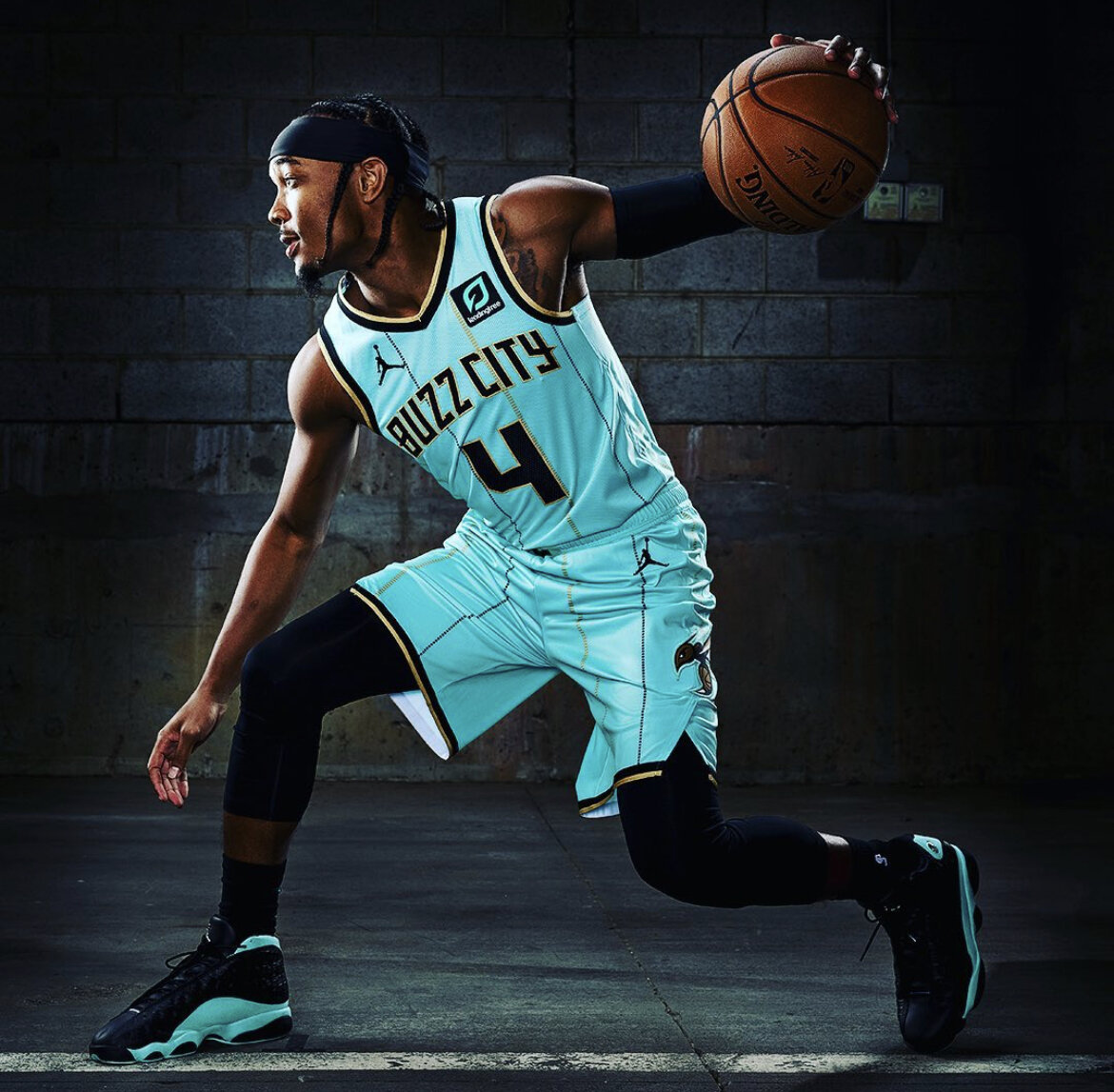 Charlotte Hornets Buzz - Hall of Fame Sportswear Apparel