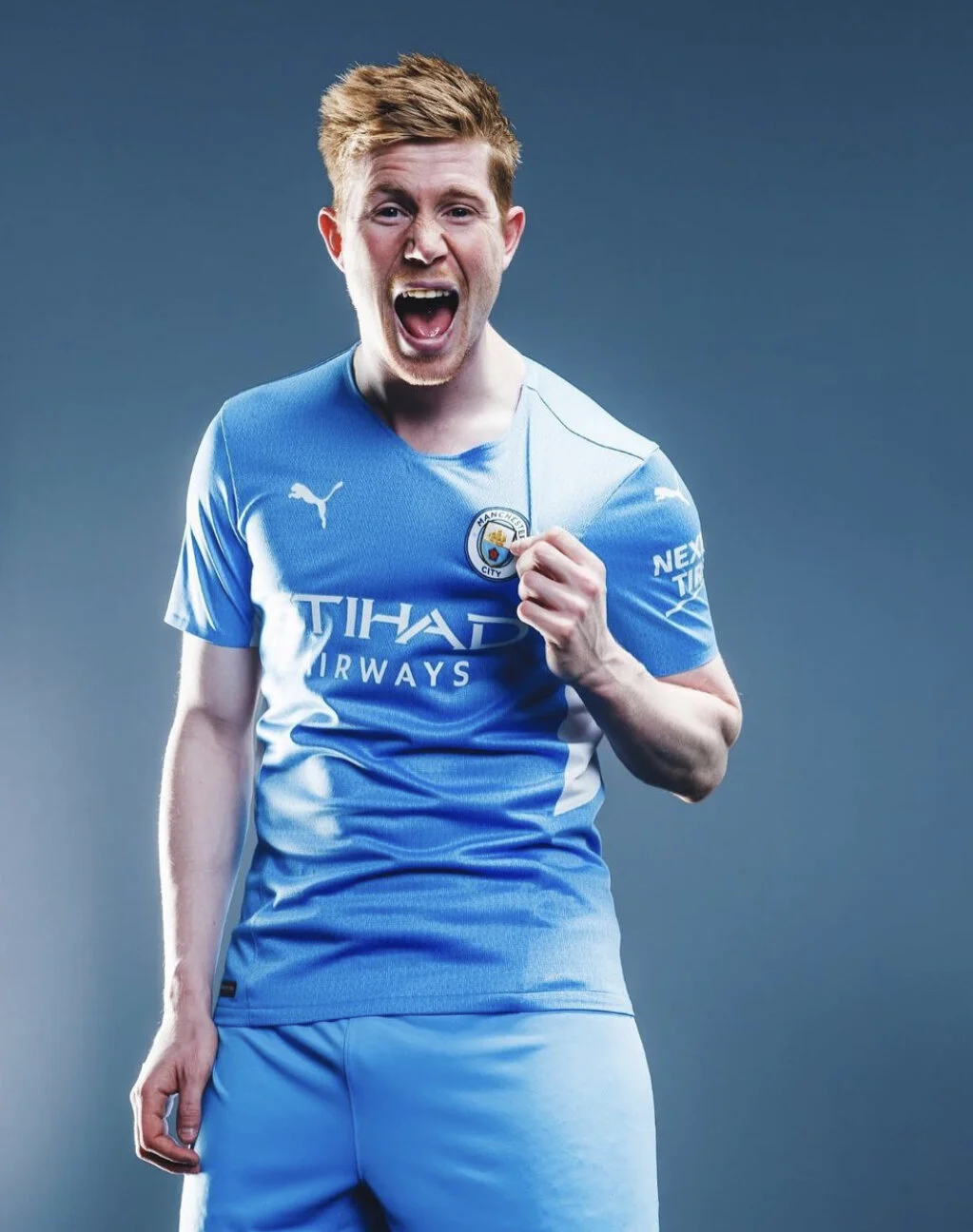 New Home Kit For Manchester City