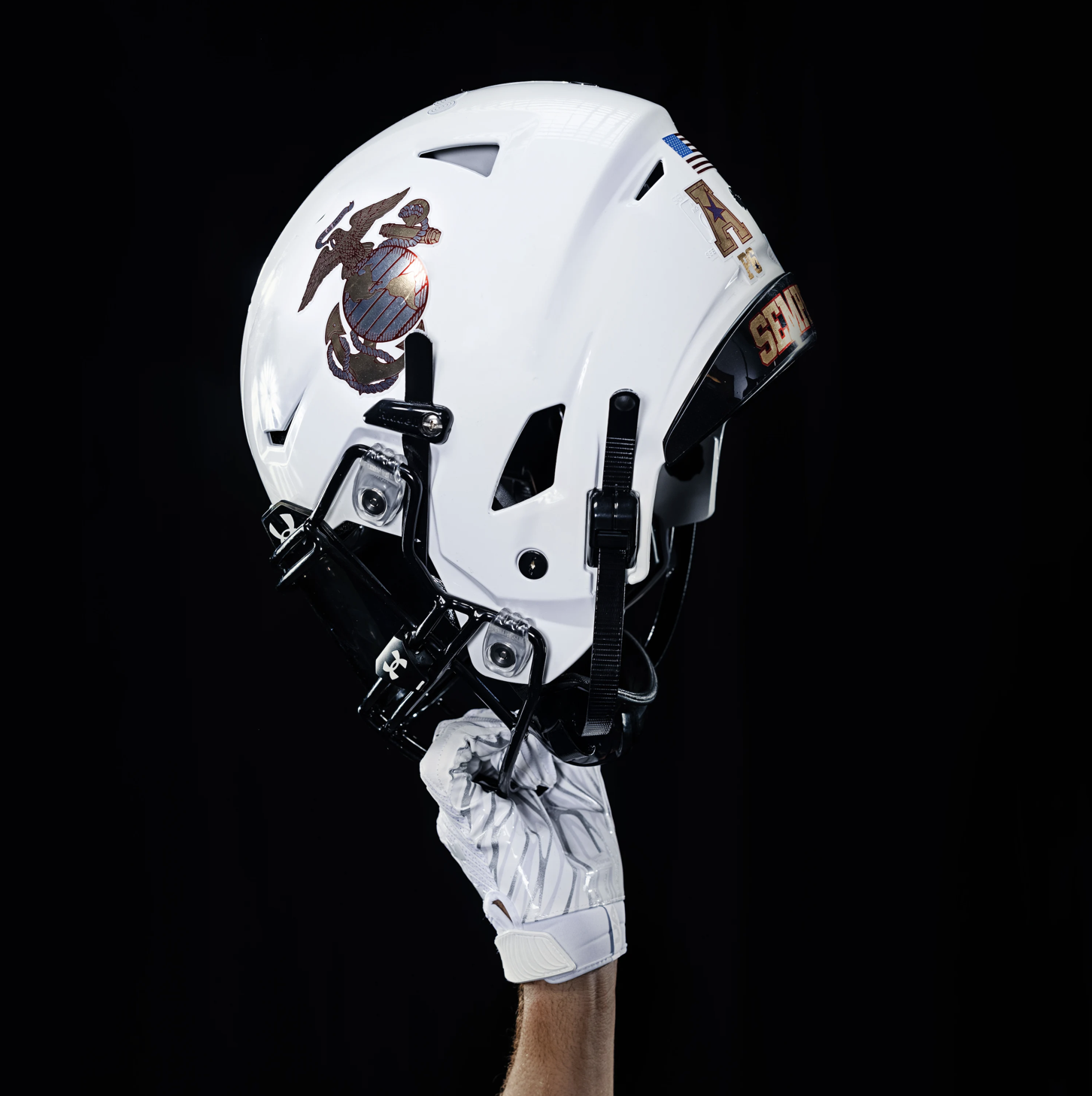 2021 navy football helmet Notre Dame Fighting Irish Shamrock Authentic Schutt Traditio SPORTSCRACK Why Navy is wearing special