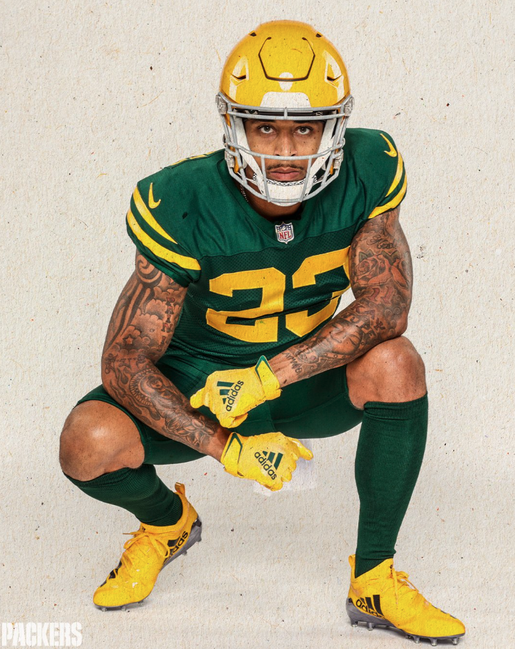 First look: Packers model 50s Classic Uniforms