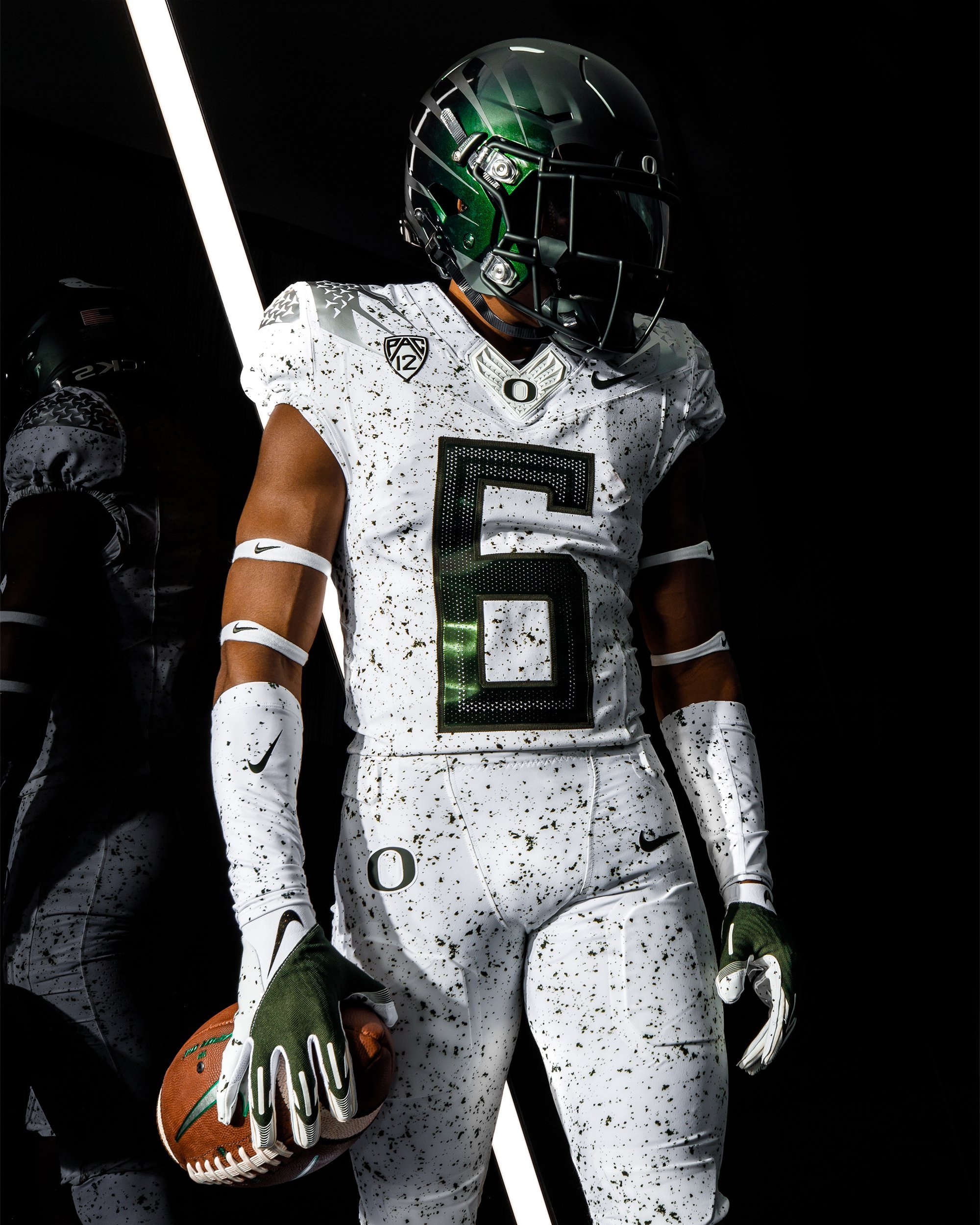 How Long Can Oregon Change Their Uniforms?