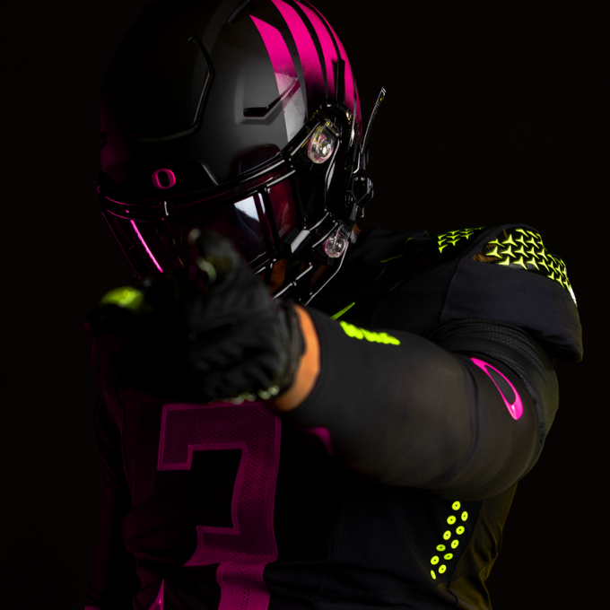 Oregon football: Are pink uniforms returning in 2022?