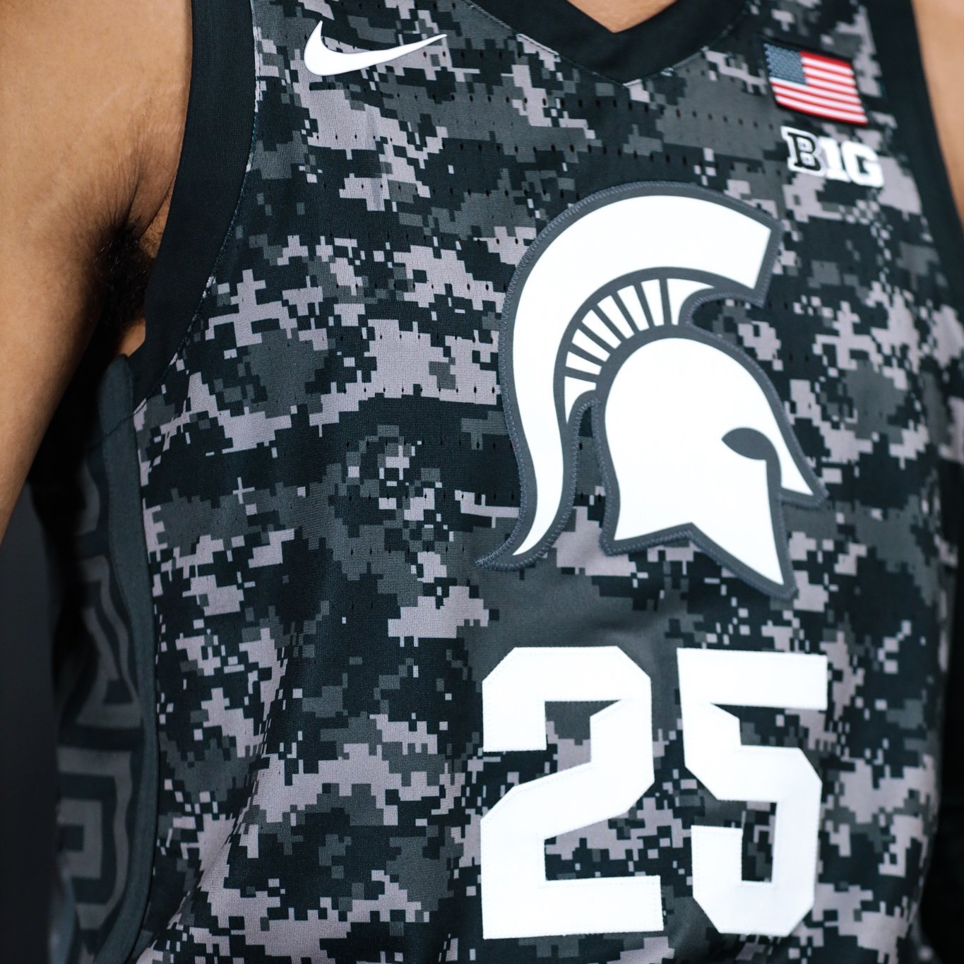Gonzaga reveals special edition camo uniforms ahead of Armed Forces Classic, Sports