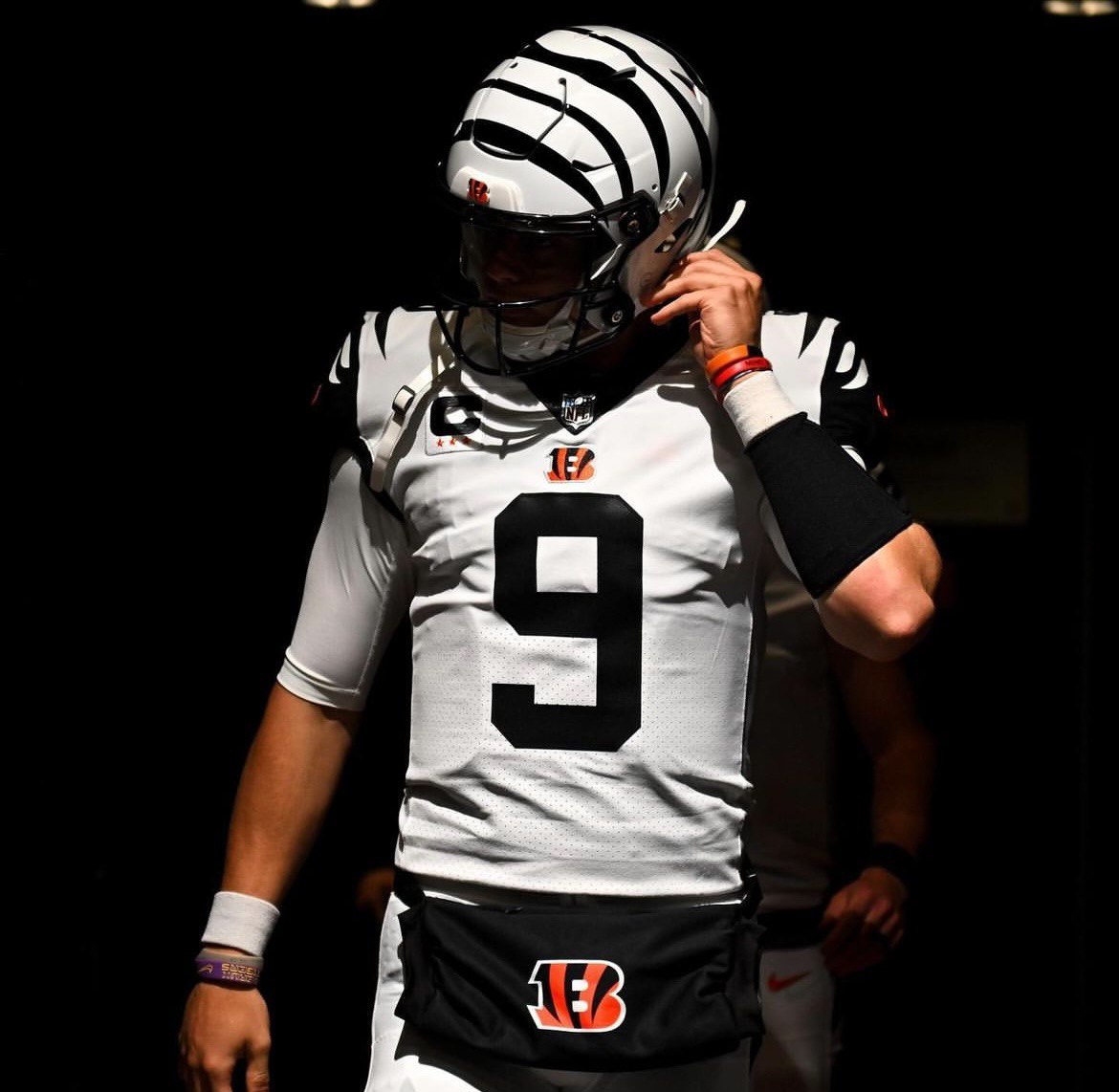 bengals black and white uniforms
