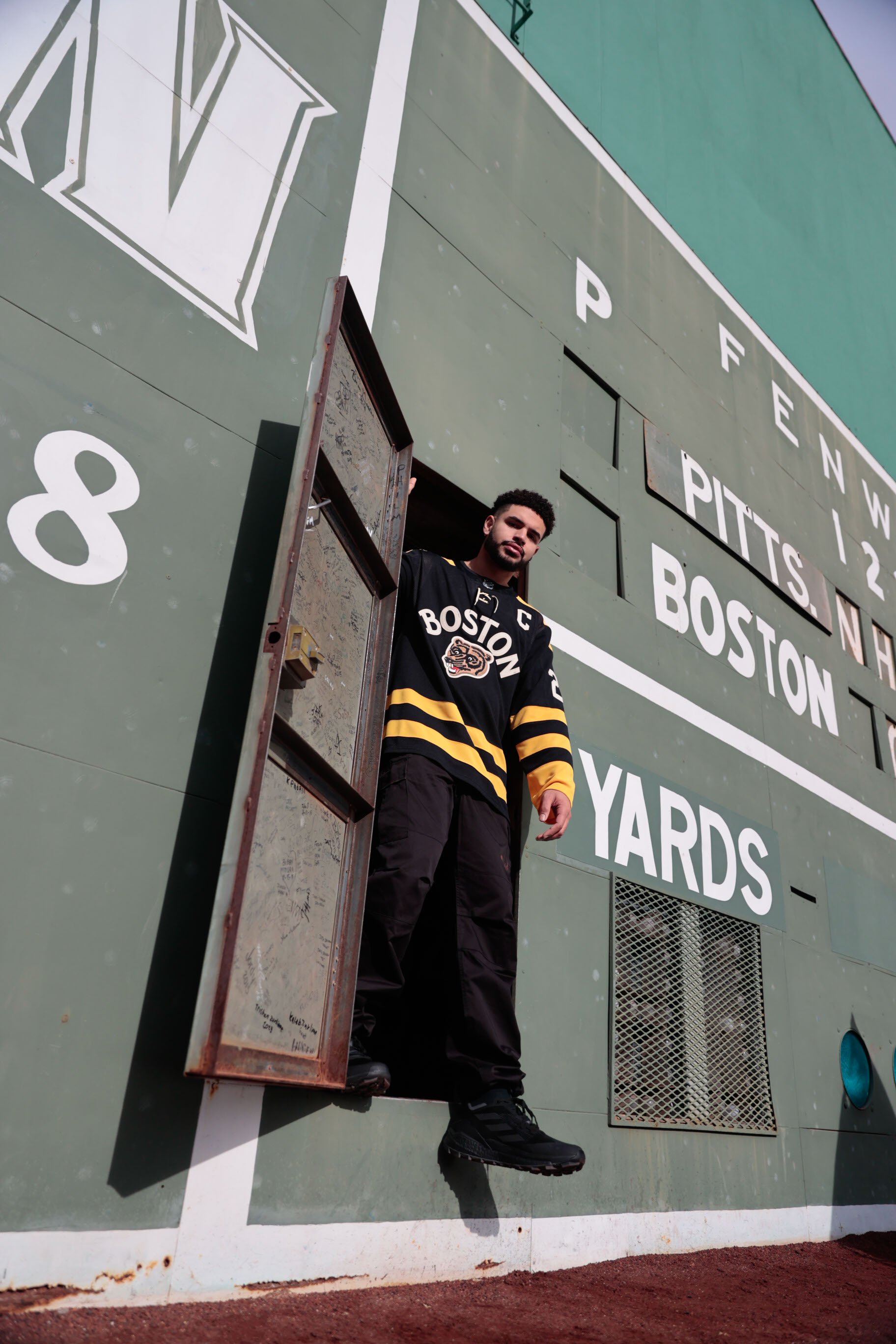 Boston Bruins 2023 Winter Classic Jersey — UNISWAG