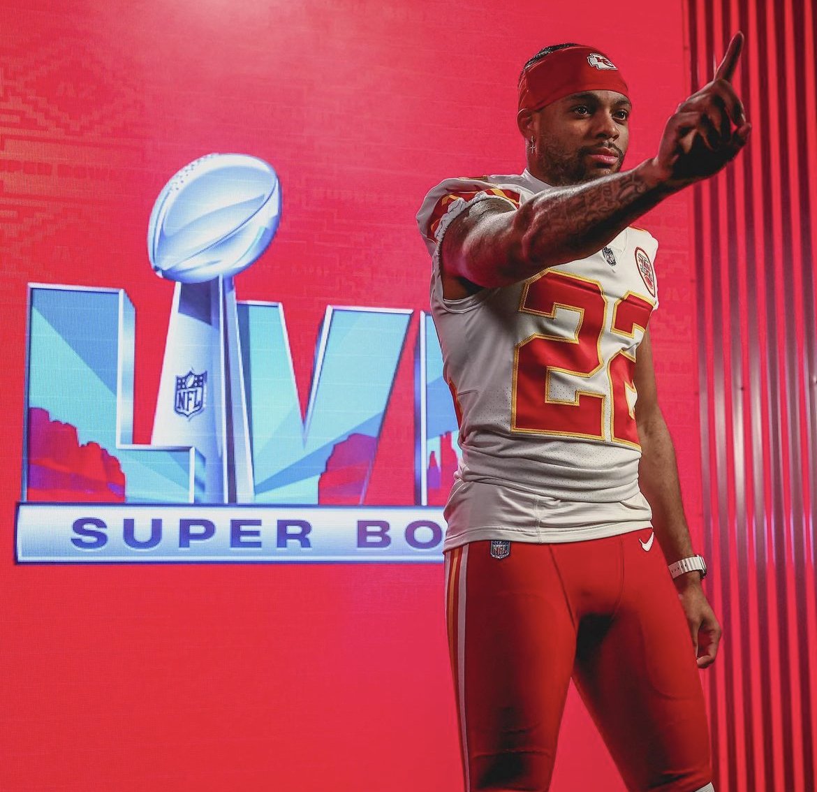 Chiefs reveal portion of Super Bowl LVII uniform