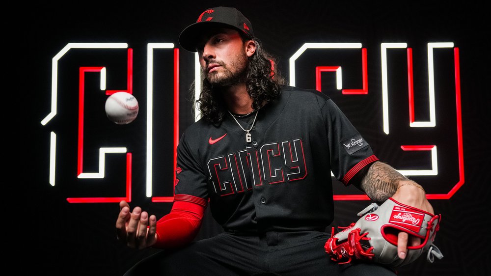 Cincinnati Reds debut newest uniforms