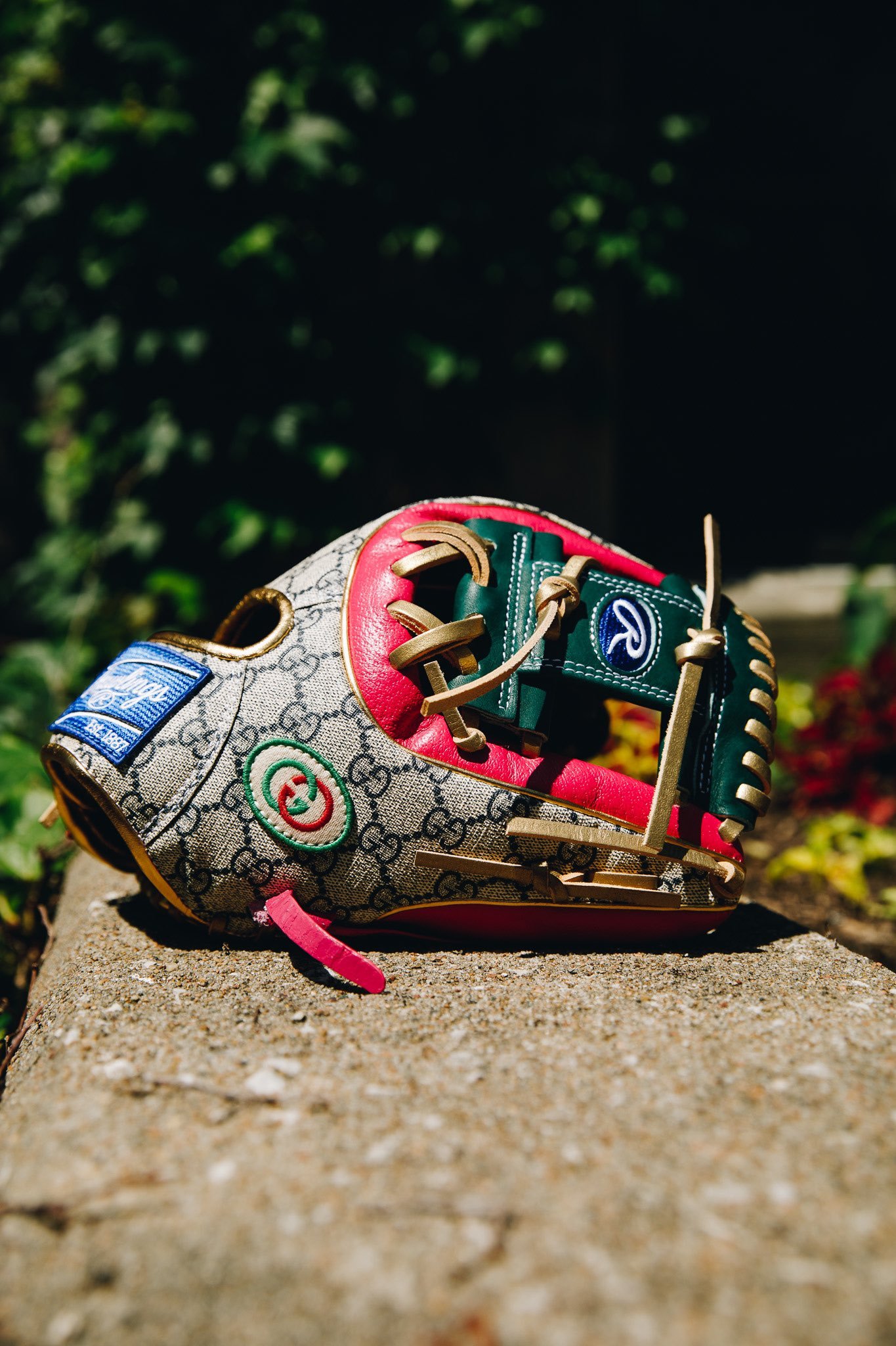 Francisco Lindor's GUCCI Glove