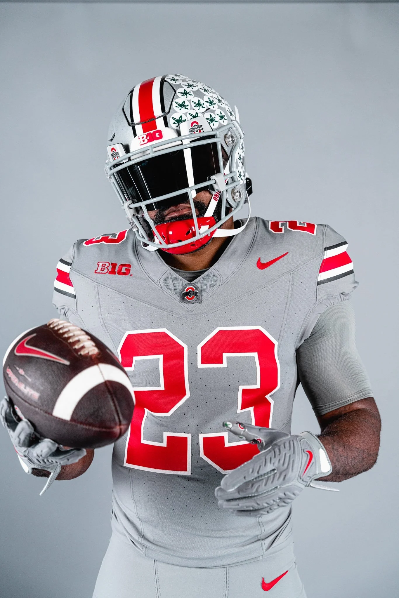 Ohio State Unveils All-Gray Alternate Uniform