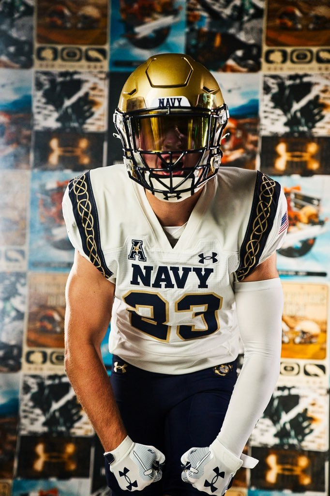 Notre Dame football unveils uniforms for Ireland game