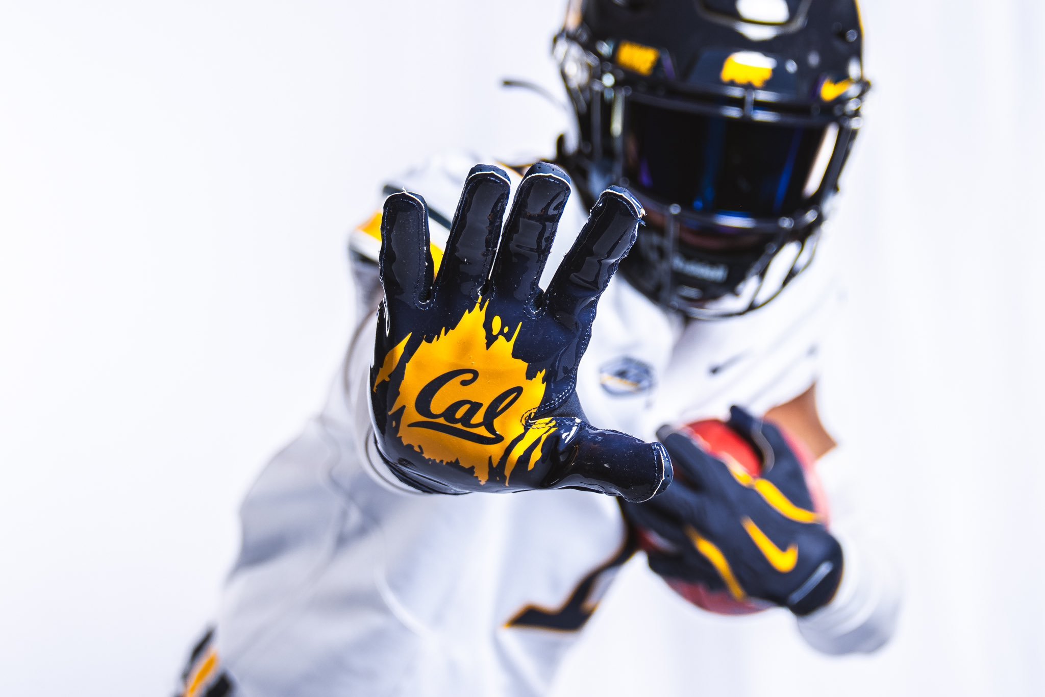 Cal Unveils New Football Uniforms for 2024