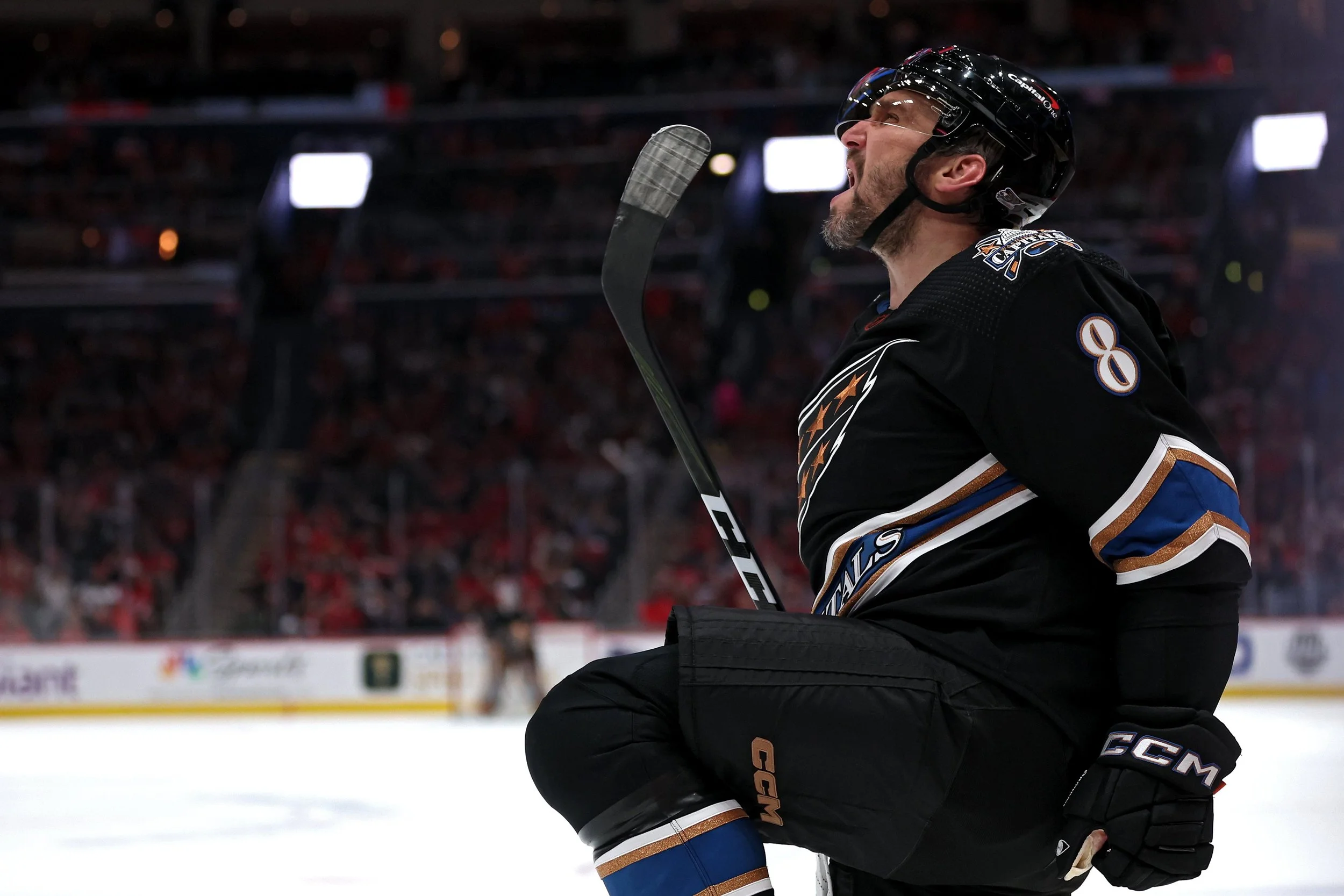 Washington Capitals Bring back the Black 'Screaming Eagle' Jersey